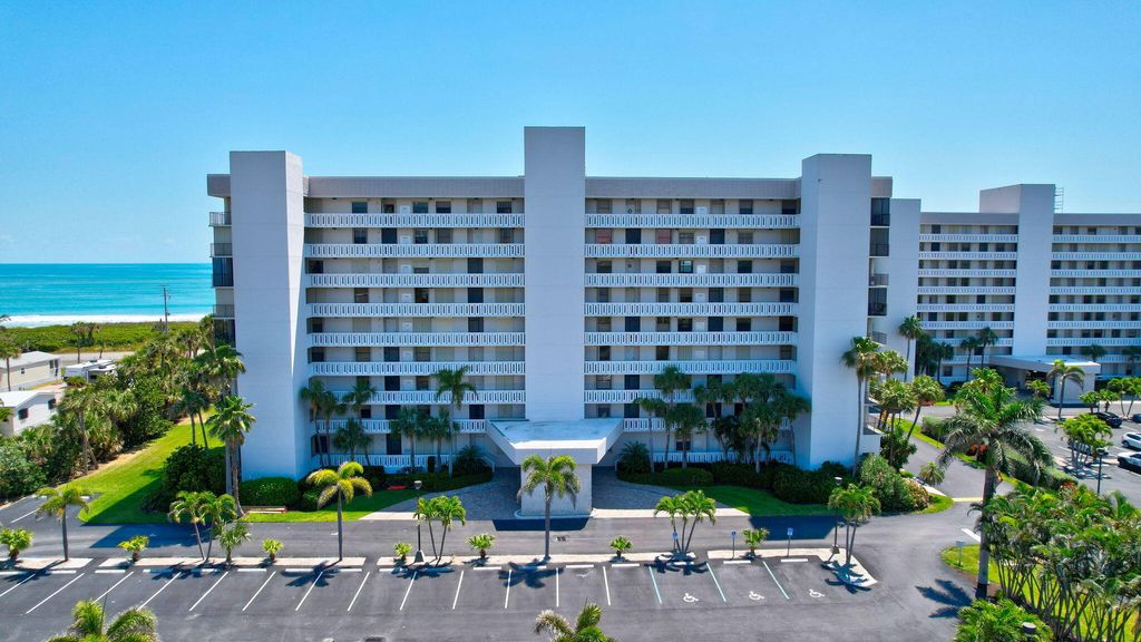 5061 N Highway A1a 905, Hutchinson Island, FL 34949