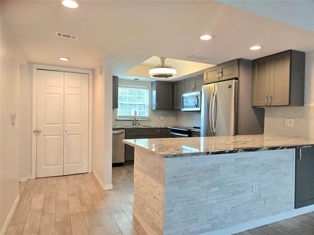 12900 VONN ROAD A101, Largo, FL 33774