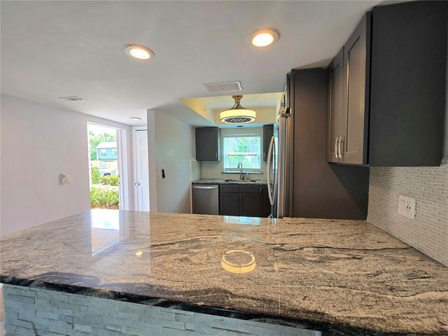 12900 VONN ROAD A101, Largo, FL 33774