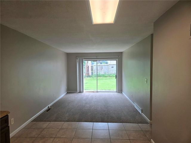 11527 Richmond Avenue, Kansas City, MO 64134