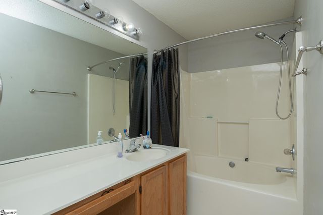 9 Colombard Court, Mauldin, SC 29662