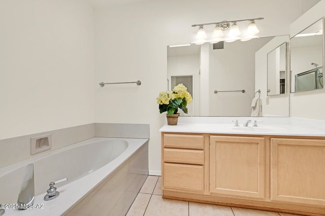 3745 N Camino Leamaria, Tucson, AZ 85716