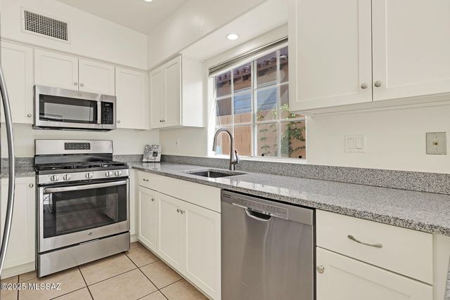 3745 N Camino Leamaria, Tucson, AZ 85716