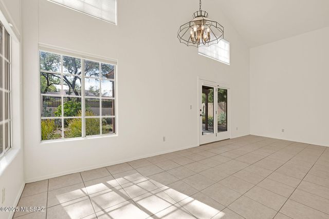 3745 N Camino Leamaria, Tucson, AZ 85716