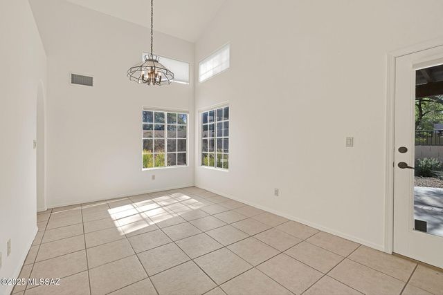 3745 N Camino Leamaria, Tucson, AZ 85716