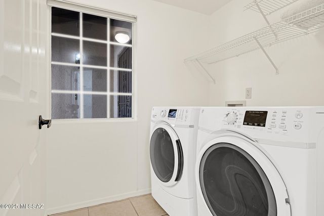 3745 N Camino Leamaria, Tucson, AZ 85716