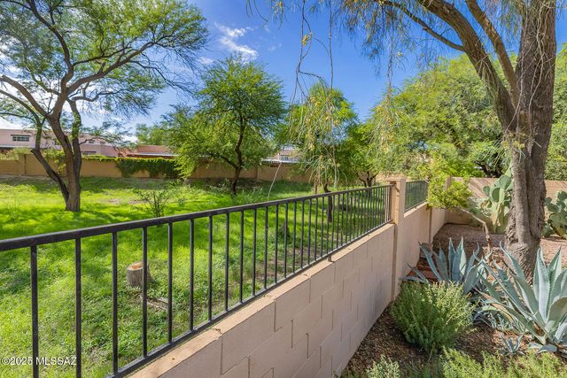 3745 N Camino Leamaria, Tucson, AZ 85716