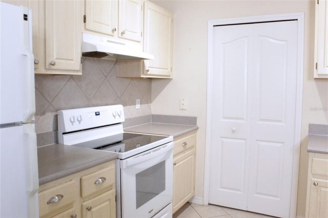 8925 LEGACY COURT 107, Kissimmee, FL 34747
