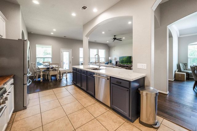 25227 Hawthorne Blossom Drive, Spring, TX 77389