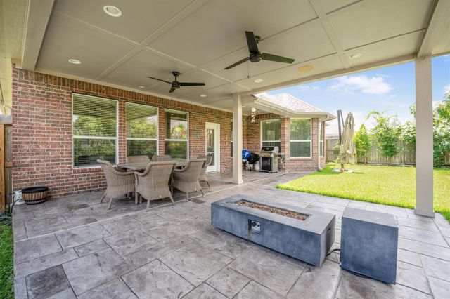 25227 Hawthorne Blossom Drive, Spring, TX 77389