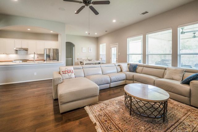25227 Hawthorne Blossom Drive, Spring, TX 77389