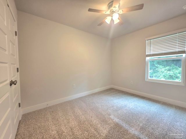 7158 Village Ln, Pensacola, FL 32504