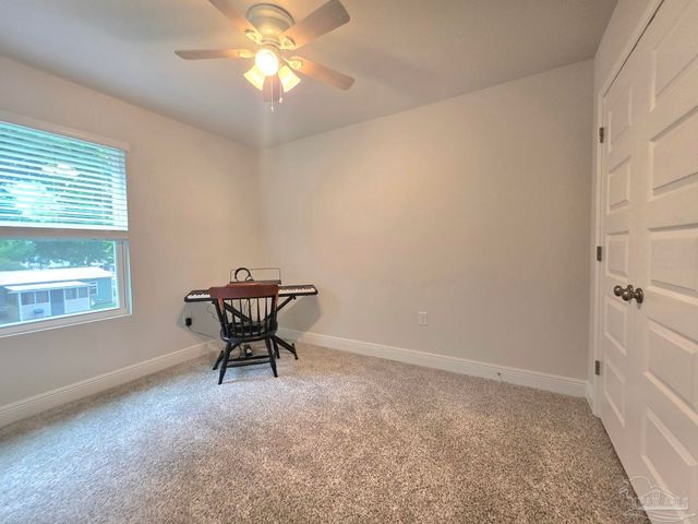7158 Village Ln, Pensacola, FL 32504