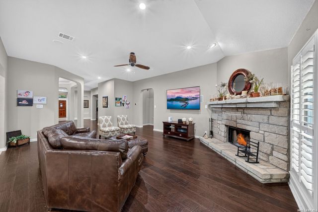 13010 Gordons Mott, San Antonio, TX 78253