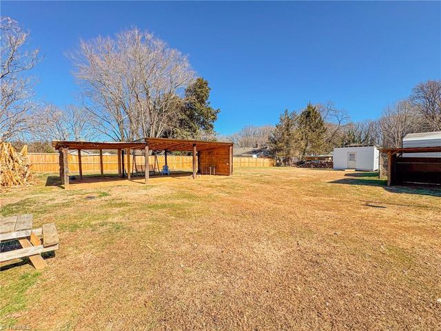 1409 Glenside Drive, Greensboro, NC 27405