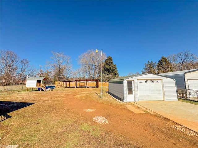 1409 Glenside Drive, Greensboro, NC 27405