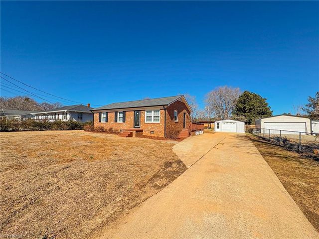 1409 Glenside Drive, Greensboro, NC 27405