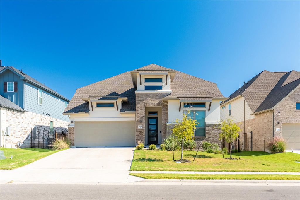 213 Mira Mesa DR, Liberty Hill, TX 78642