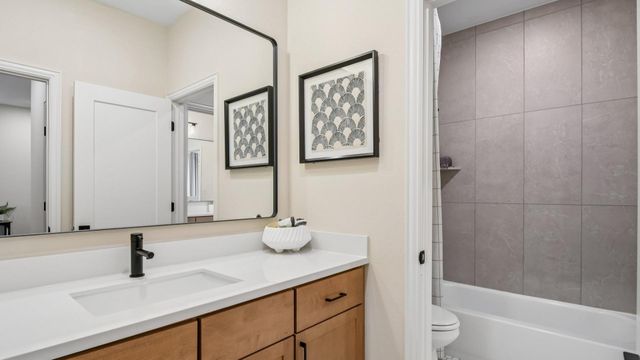 4104 Starnberg LN, Pflugerville, TX 78660