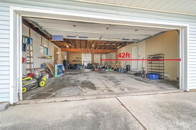 727 DAWN COURT, Neenah, WI 54956