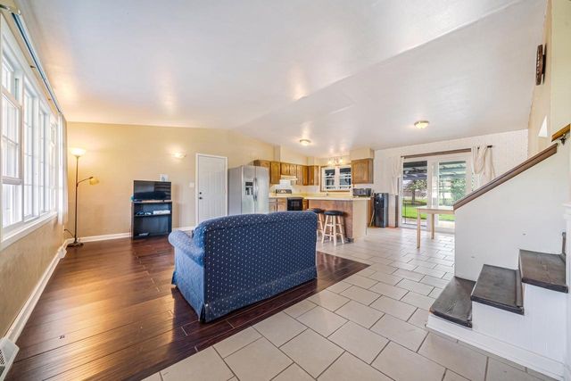 727 DAWN COURT, Neenah, WI 54956