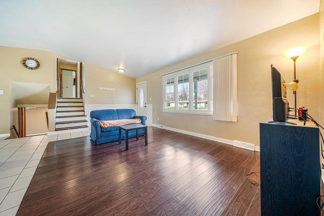 727 DAWN COURT, Neenah, WI 54956