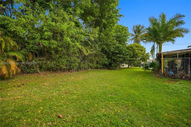 300 SW 123rd Avenue, Miami, FL 33184