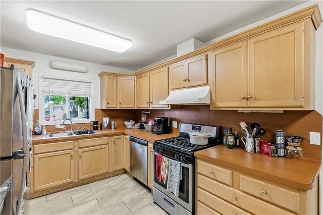 906 Gilchrist Avenue, College Station, TX 77840