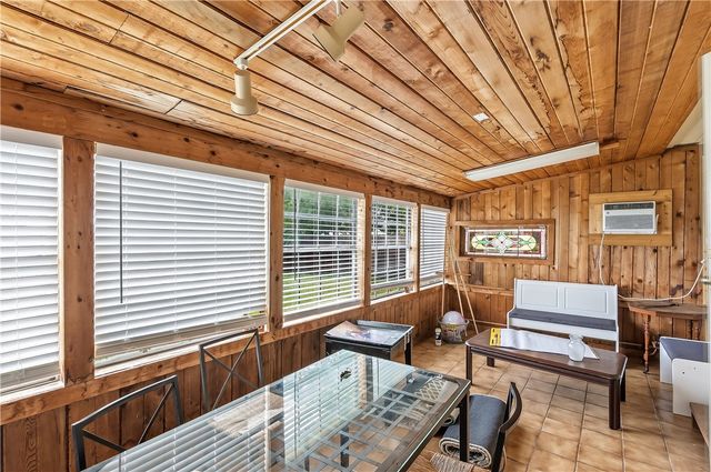 906 Gilchrist Avenue, College Station, TX 77840