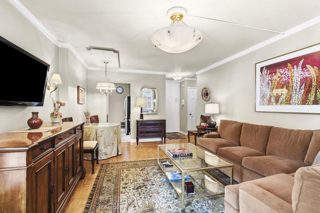 255 E 49th St Apt 9A, New York City, NY 10017