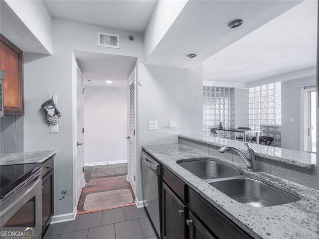 275 13th Street NE 1106, Atlanta, GA 30309