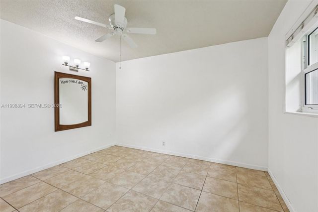 22 SE 3rd Ter 18, Dania Beach, FL 33004