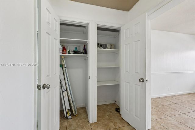 22 SE 3rd Ter 18, Dania Beach, FL 33004