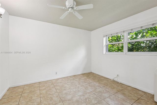 22 SE 3rd Ter 18, Dania Beach, FL 33004