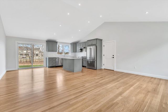 83 Airline Road, East Dennis, MA 02641