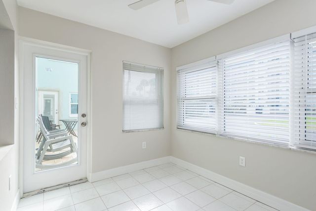 8 GLENCOE PLACE 104, Dunedin, FL 34698