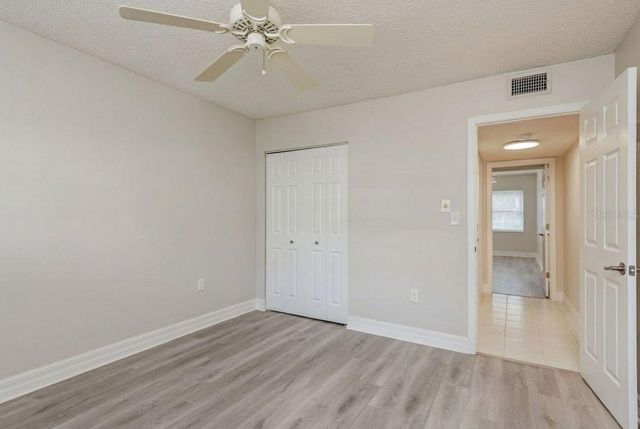 8 GLENCOE PLACE 104, Dunedin, FL 34698