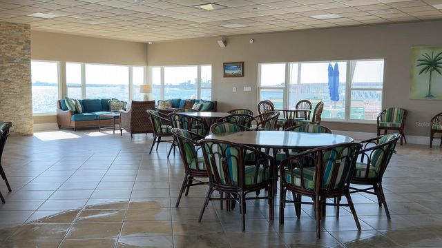 8 GLENCOE PLACE 104, Dunedin, FL 34698