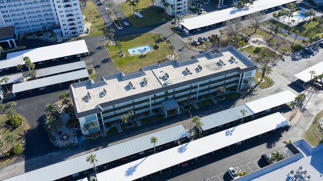 8 GLENCOE PLACE 104, Dunedin, FL 34698