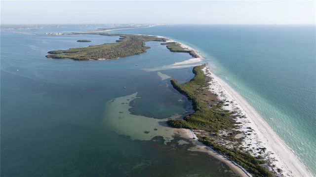 8 GLENCOE PLACE 104, Dunedin, FL 34698