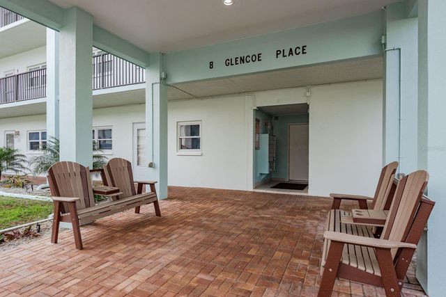 8 GLENCOE PLACE 104, Dunedin, FL 34698