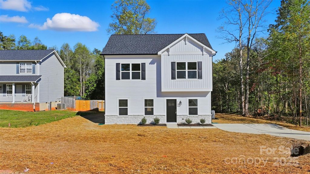 109 Titleist Drive, Statesville, NC 28677