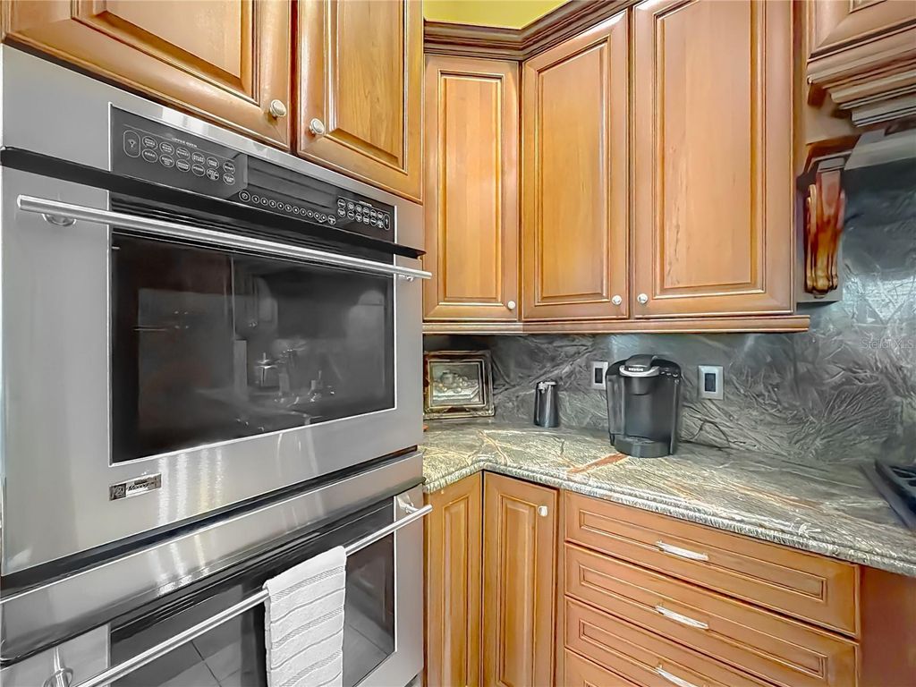 Image 23 of property listing at 2785 NW 80TH AVENUE, Ocala, FL 34482