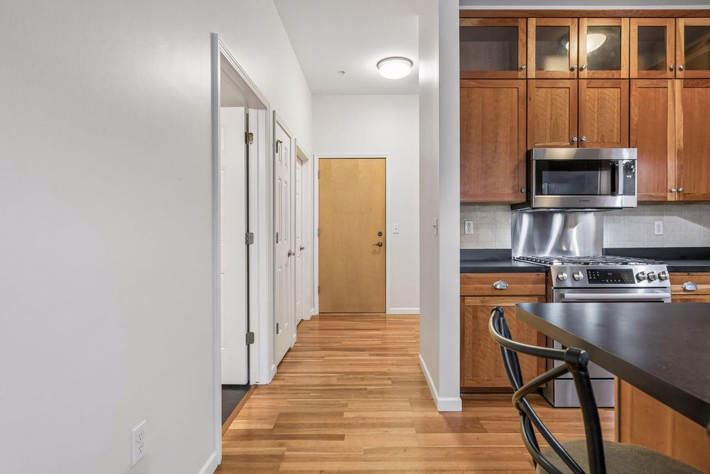 270 4th Street E 307, Saint Paul, MN 55101 — photo 3