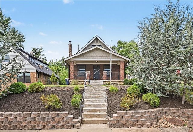 4428 Summit Street, Kansas City, MO 64111