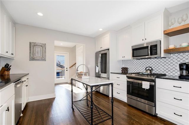 4428 Summit Street, Kansas City, MO 64111