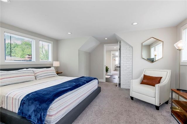 4428 Summit Street, Kansas City, MO 64111