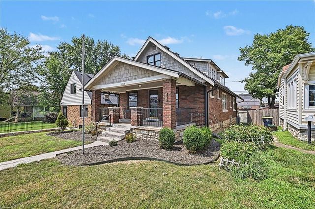 4428 Summit Street, Kansas City, MO 64111