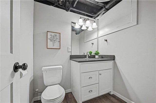 4428 Summit Street, Kansas City, MO 64111