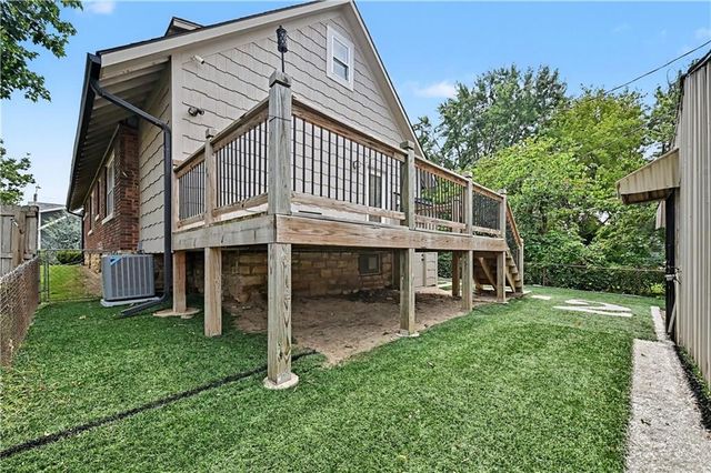 4428 Summit Street, Kansas City, MO 64111